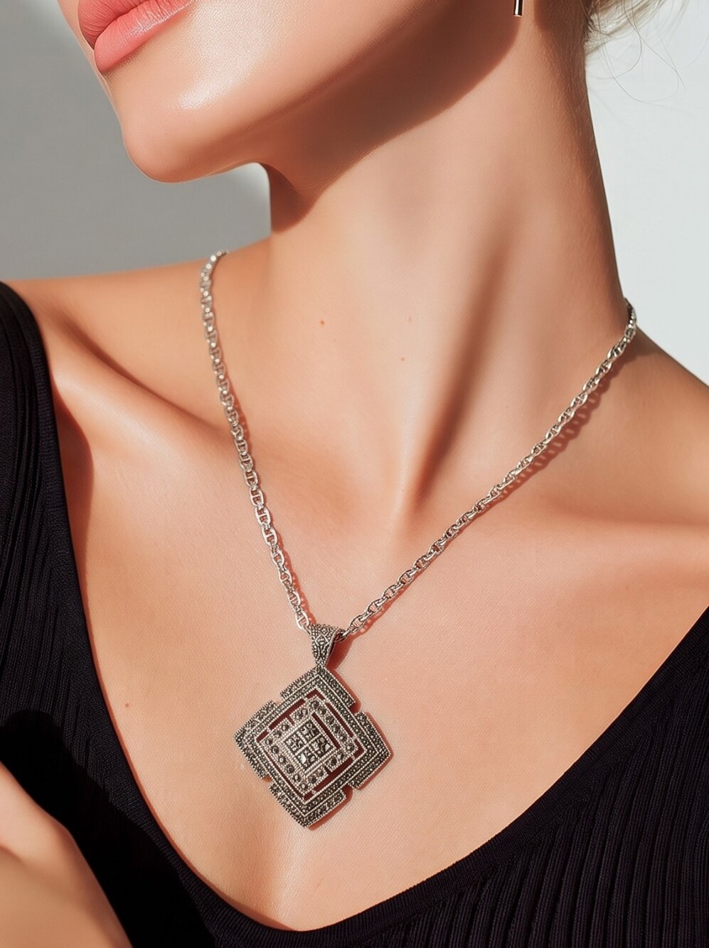 Estate Pendant & Mariner Chain Marcasite Gemstone Sterling Silver 925 Necklace